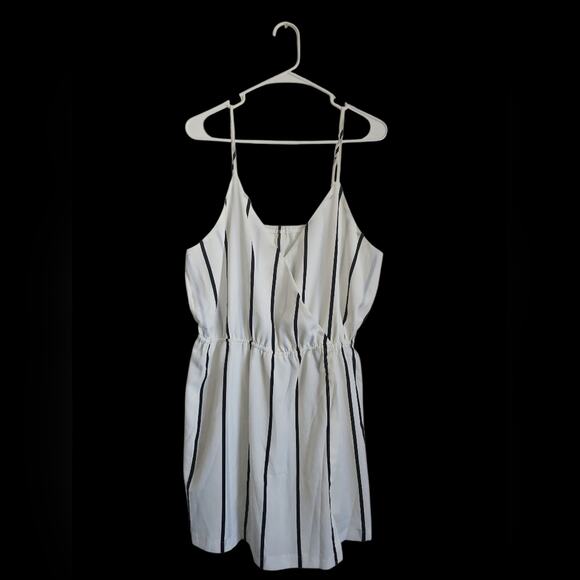 SHEIN Striped Romper 1XL - Picture 1 of 7